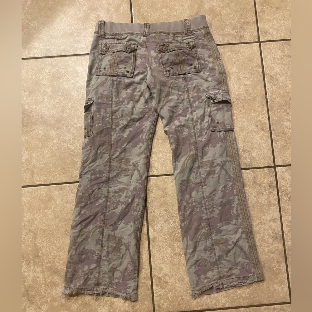 camo women utility/cargo pants